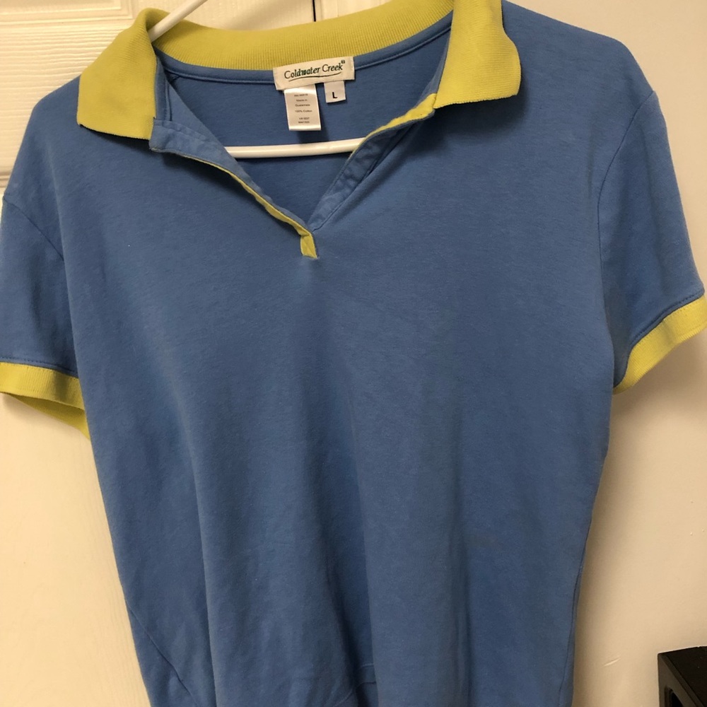 Super cute vintage polo, vibrant green and blue, size large!!!